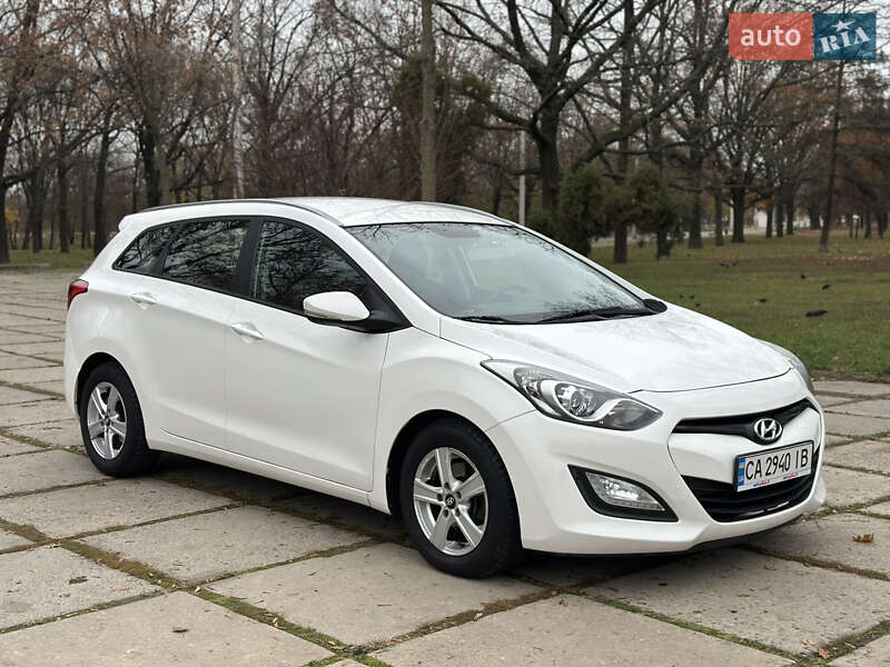 Универсал Hyundai i30 2013 в Харькове