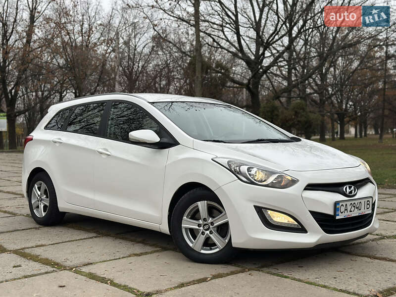 Универсал Hyundai i30 2013 в Харькове