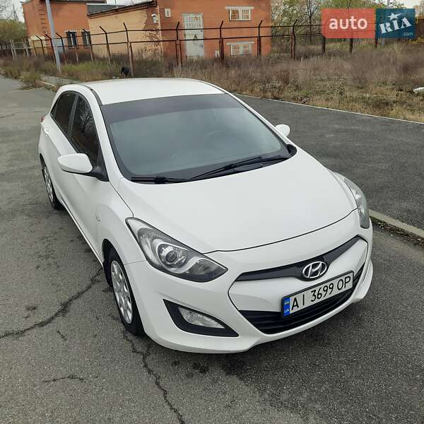 Хэтчбек Hyundai i30 2012 в Киеве фото 20 Хэтчбек Hyundai i30 2012 в Киеве