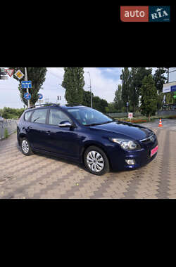 Универсал Hyundai i30 2011 в Киеве