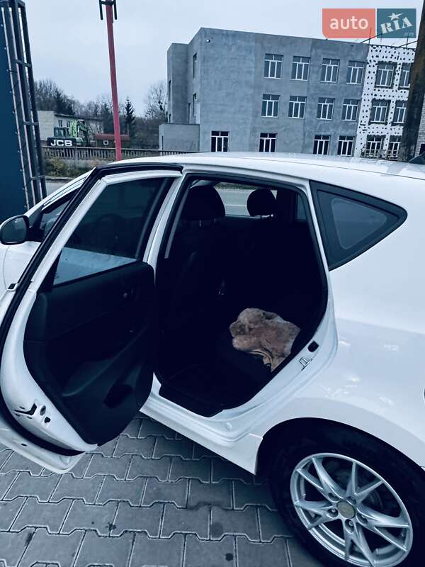 Хэтчбек Hyundai i30 2011 в Виннице