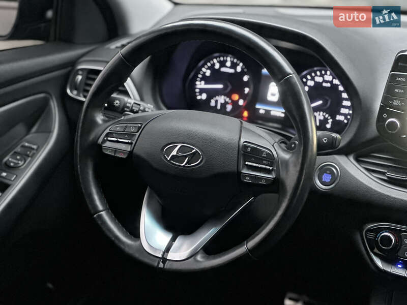 Фастбек Hyundai i30 2019 в Києві фото 33 Фастбек Hyundai i30 2019 в Києві
