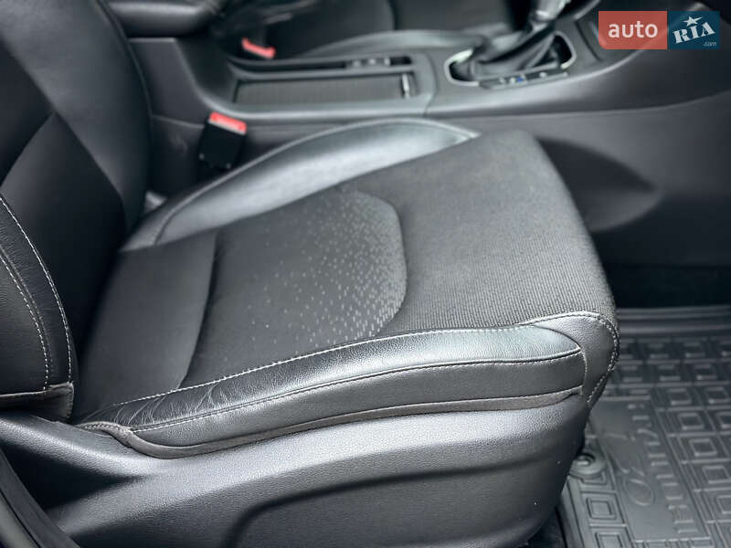 Фастбек Hyundai i30 2019 в Києві фото 37 Фастбек Hyundai i30 2019 в Києві