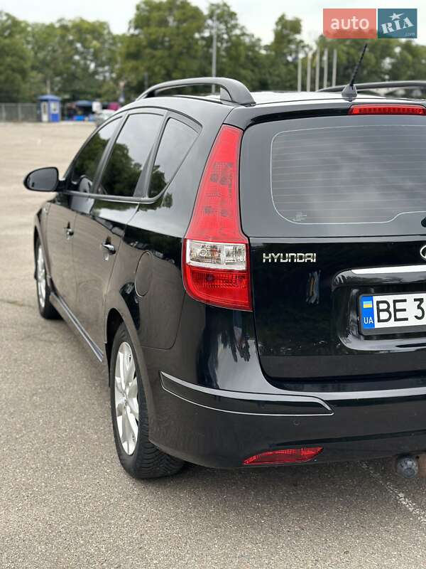 Универсал Hyundai i30 2011 в Николаеве фото 11 Универсал Hyundai i30 2011 в Николаеве