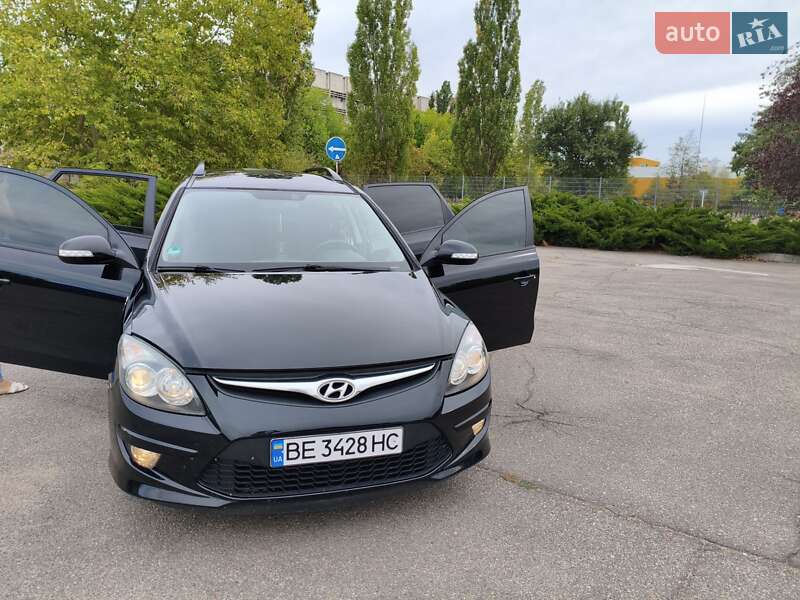Универсал Hyundai i30 2011 в Николаеве фото 16 Универсал Hyundai i30 2011 в Николаеве