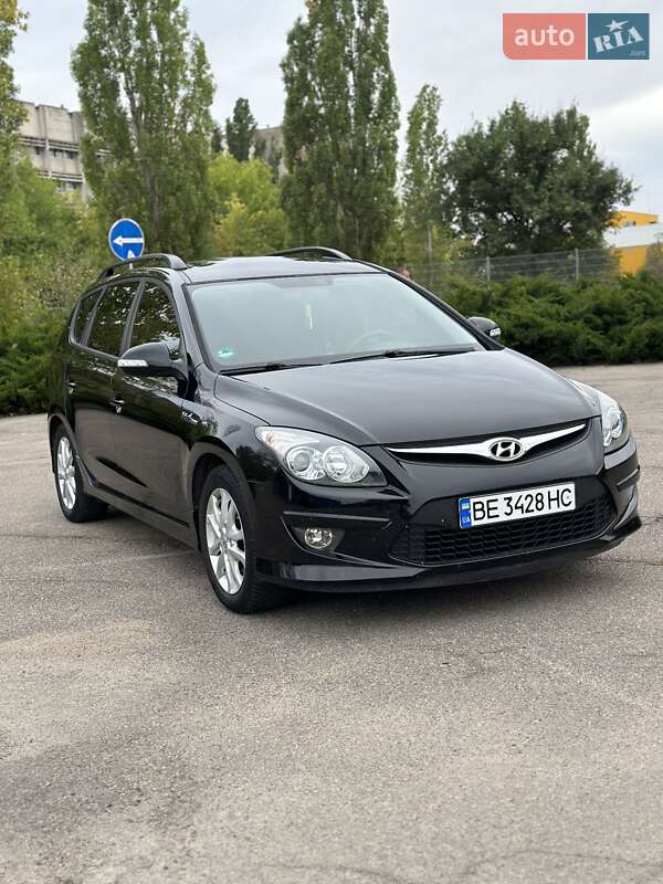 Универсал Hyundai i30 2011 в Николаеве фото 22 Универсал Hyundai i30 2011 в Николаеве