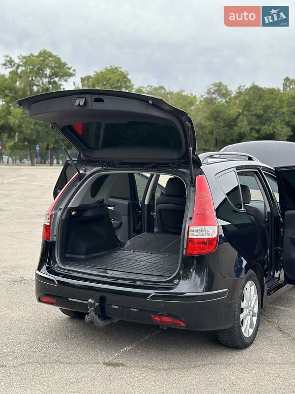 Универсал Hyundai i30 2011 в Николаеве фото 25 Универсал Hyundai i30 2011 в Николаеве