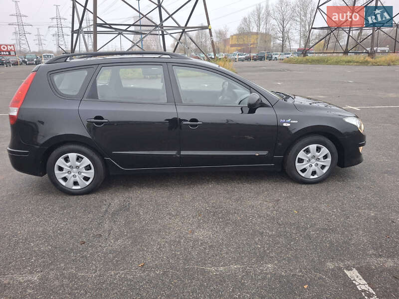 Универсал Hyundai i30 2012 в Харькове