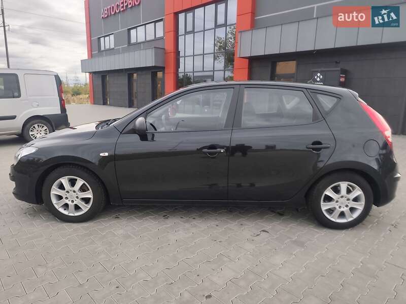 Хетчбек Hyundai i30 2009 в Ковелі
