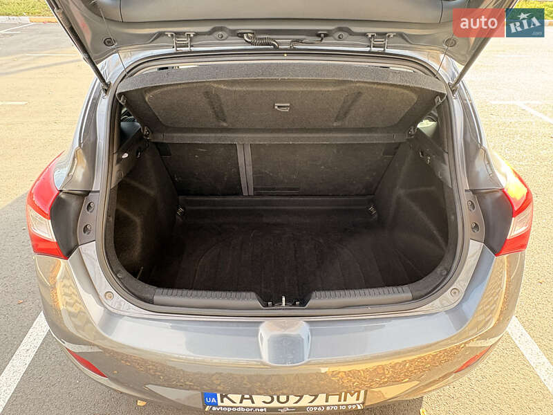 Хетчбек Hyundai i30 2012 в Білогородці