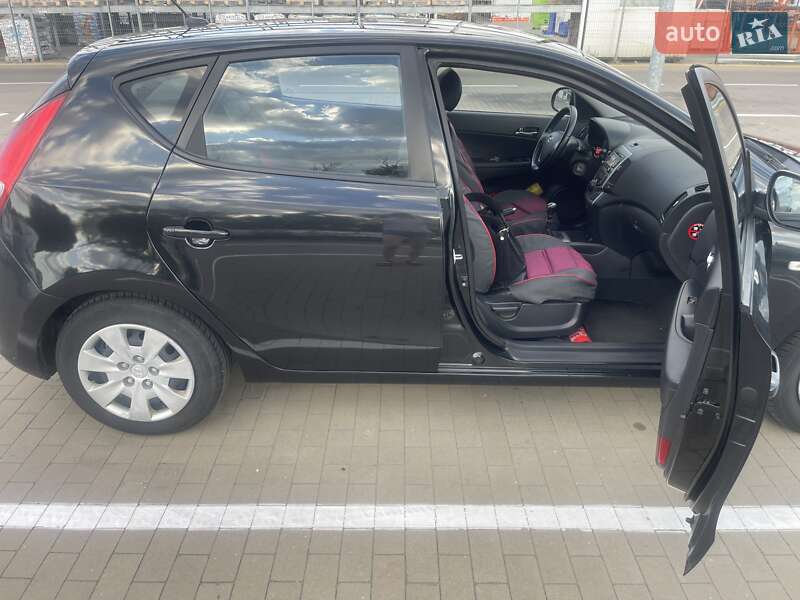 Хэтчбек Hyundai i30 2008 в Борисполе