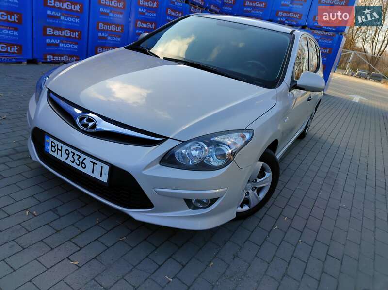 Хэтчбек Hyundai i30 2011 в Борисполе