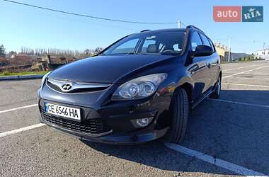 Универсал Hyundai i30 2010 в Черновцах