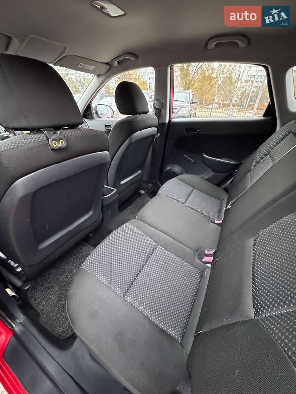 Хетчбек Hyundai i30 2009 в Запоріжжі фото 12 Хетчбек Hyundai i30 2009 в Запоріжжі