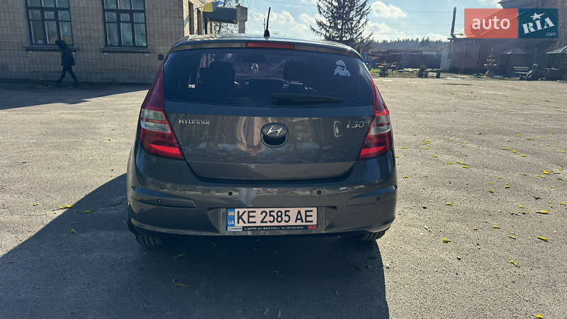 Хэтчбек Hyundai i30 2008 в Ахтырке фото 10 Хэтчбек Hyundai i30 2008 в Ахтырке