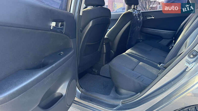 Хэтчбек Hyundai i30 2008 в Ахтырке фото 14 Хэтчбек Hyundai i30 2008 в Ахтырке