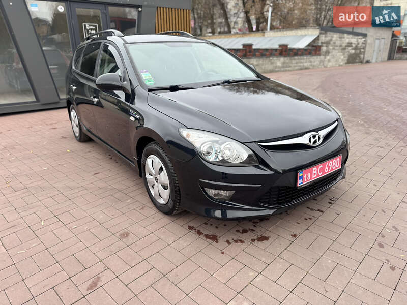 Універсал Hyundai i30 2010 в Рівному фото 14 Універсал Hyundai i30 2010 в Рівному