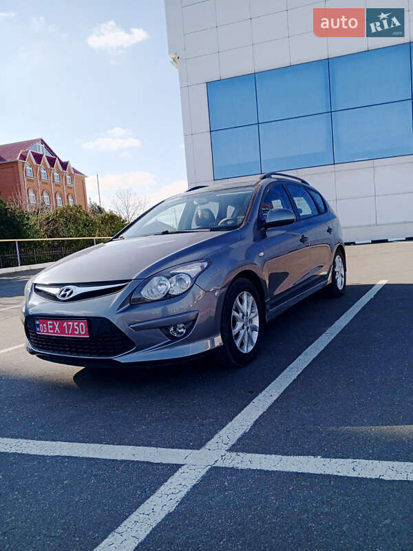 Универсал Hyundai i30 2012 в Белгороде-Днестровском фото 3 Универсал Hyundai i30 2012 в Белгороде-Днестровском