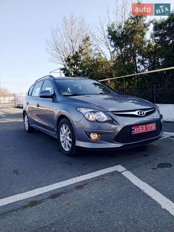 Универсал Hyundai i30 2012 в Белгороде-Днестровском фото 5 Универсал Hyundai i30 2012 в Белгороде-Днестровском
