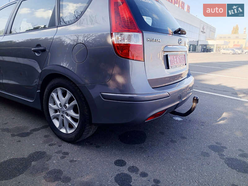 Универсал Hyundai i30 2012 в Белгороде-Днестровском фото 11 Универсал Hyundai i30 2012 в Белгороде-Днестровском