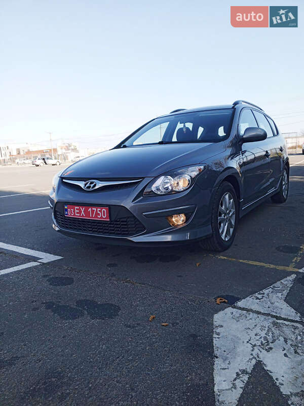 Универсал Hyundai i30 2012 в Белгороде-Днестровском фото 14 Универсал Hyundai i30 2012 в Белгороде-Днестровском