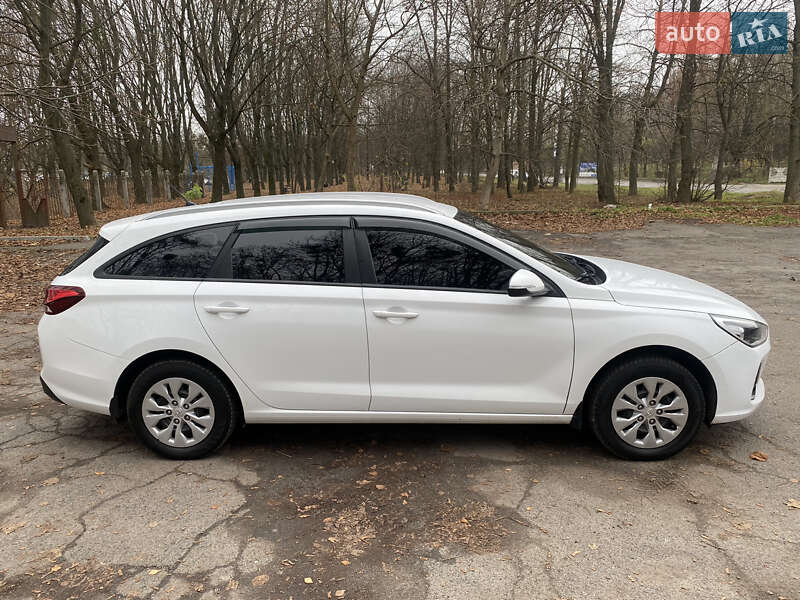 Универсал Hyundai i30 2017 в Виннице