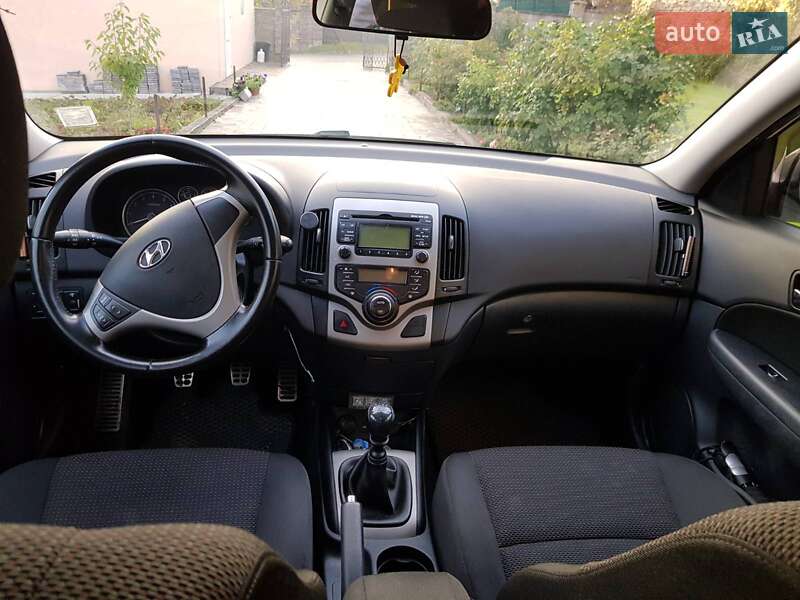 Хетчбек Hyundai i30 2009 в Рівному фото 24 Хетчбек Hyundai i30 2009 в Рівному