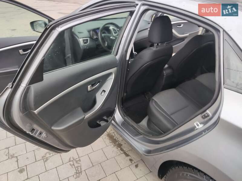 Хэтчбек Hyundai i30 2014 в Львове