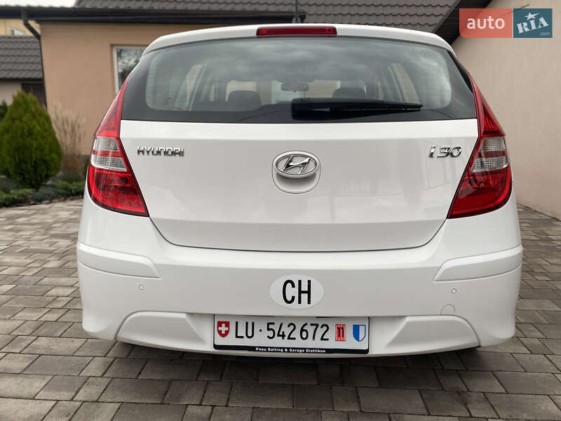 Хэтчбек Hyundai i30 2011 в Виннице фото 30 Хэтчбек Hyundai i30 2011 в Виннице