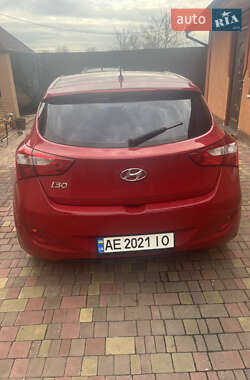 Хетчбек Hyundai i30 2013 в Царичанці