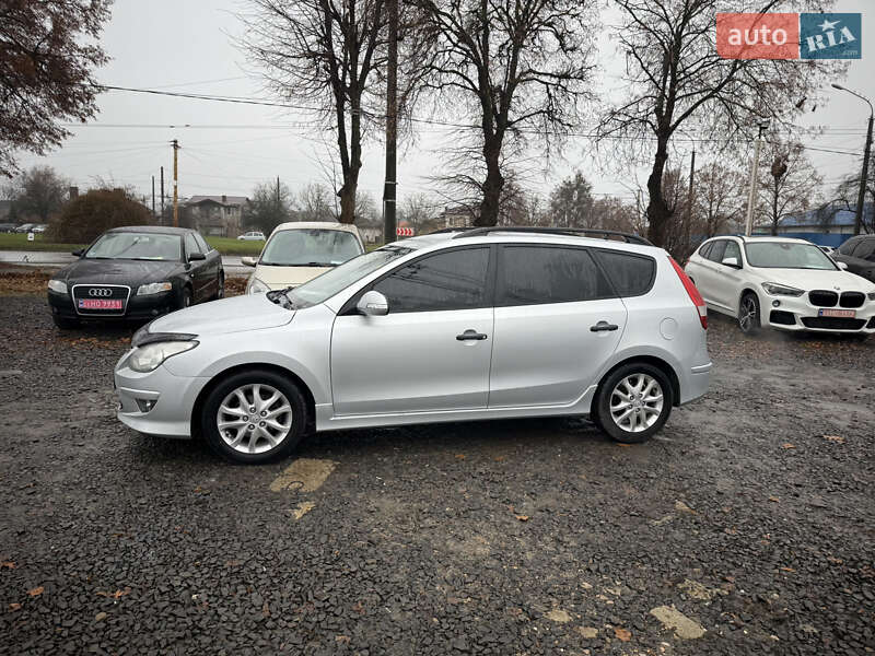 Универсал Hyundai i30 2011 в Луцке фото 5 Универсал Hyundai i30 2011 в Луцке