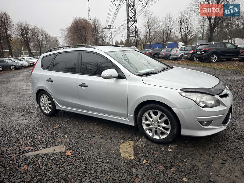 Универсал Hyundai i30 2011 в Луцке фото 15 Универсал Hyundai i30 2011 в Луцке