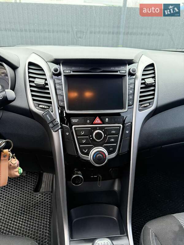 Хэтчбек Hyundai i30 2013 в Хмельницком фото 7 Хэтчбек Hyundai i30 2013 в Хмельницком