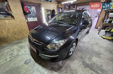 Универсал Hyundai i30 2009 в Луцке
