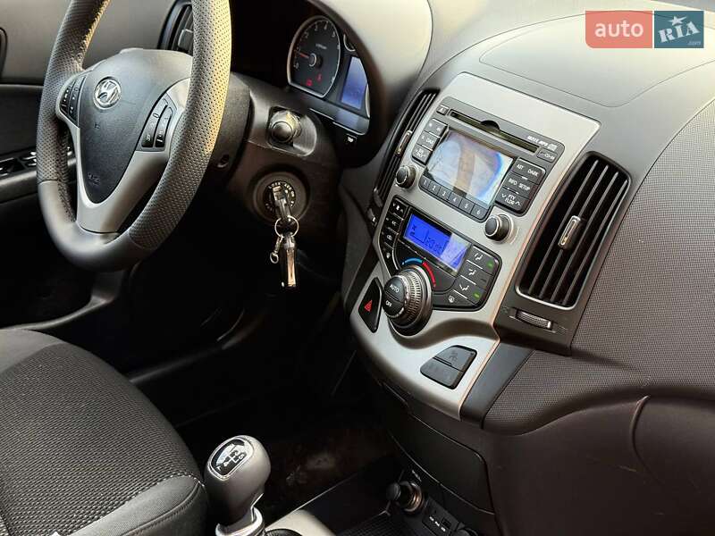 Универсал Hyundai i30 2010 в Кропивницком