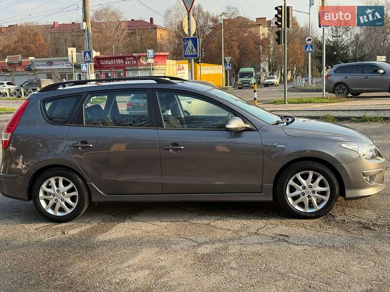 Универсал Hyundai i30 2010 в Кропивницком