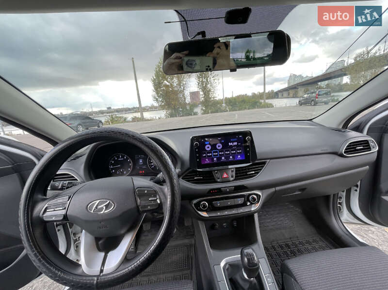 Универсал Hyundai i30 2020 в Киеве фото 11 Универсал Hyundai i30 2020 в Киеве