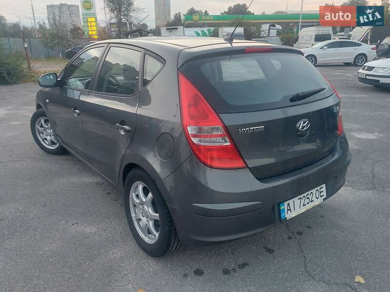 Хэтчбек Hyundai i30 2007 в Киеве