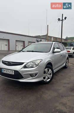 Хэтчбек Hyundai i30 2011 в Сумах