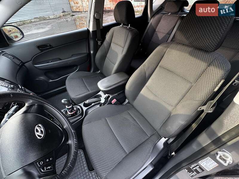 Хетчбек Hyundai i30 2011 в Харкові фото 11 Хетчбек Hyundai i30 2011 в Харкові