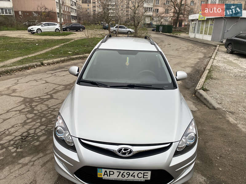 Універсал Hyundai i30 2012 в Запоріжжі