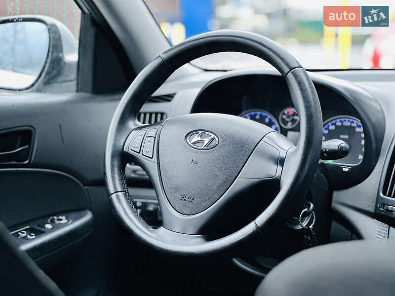 Універсал Hyundai i30 2010 в Харкові фото 23 Універсал Hyundai i30 2010 в Харкові