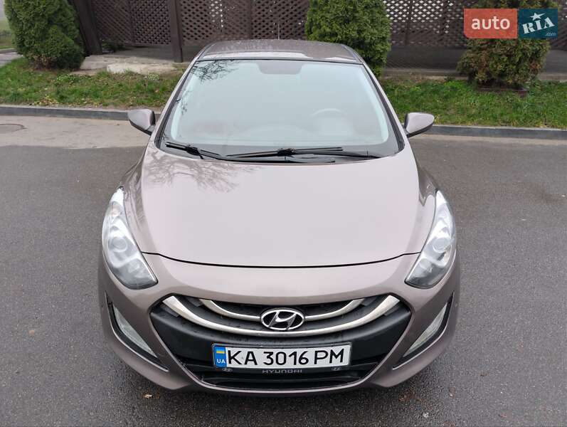 Хетчбек Hyundai i30 2012 в Харкові