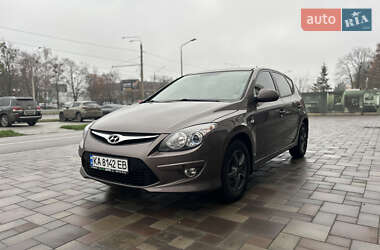 Хэтчбек Hyundai i30 2012 в Черкассах