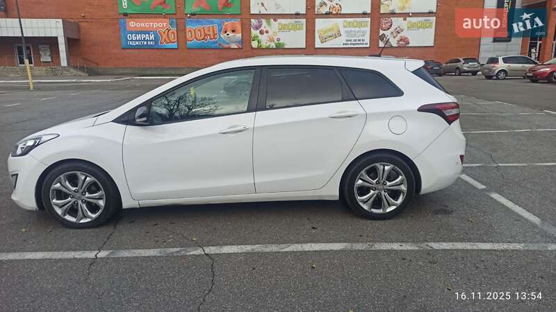 Универсал Hyundai i30 2014 в Броварах