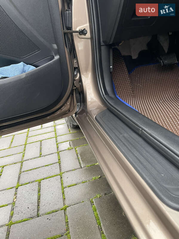 Хэтчбек Hyundai i30 2014 в Каменец-Подольском