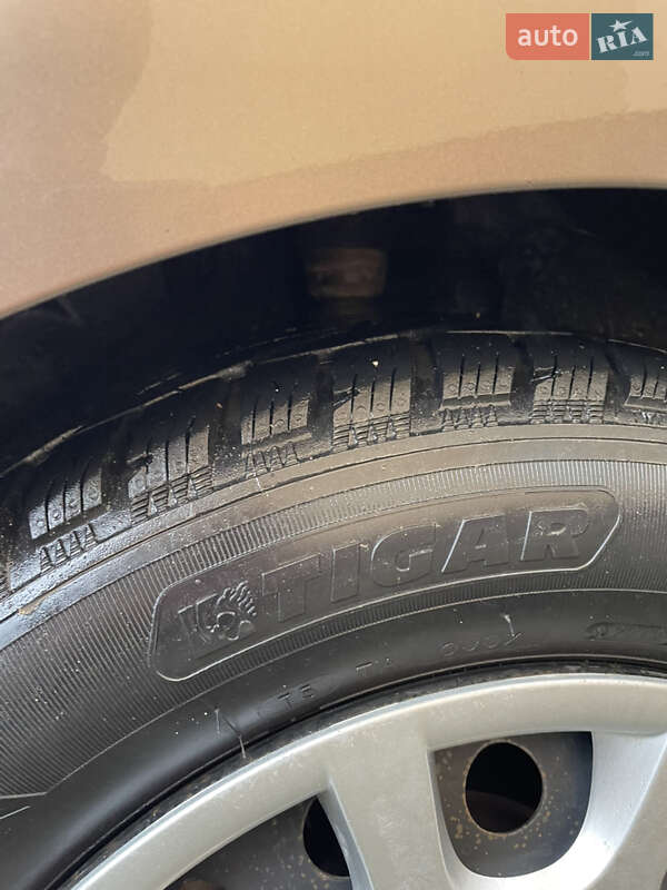 Хэтчбек Hyundai i30 2014 в Каменец-Подольском