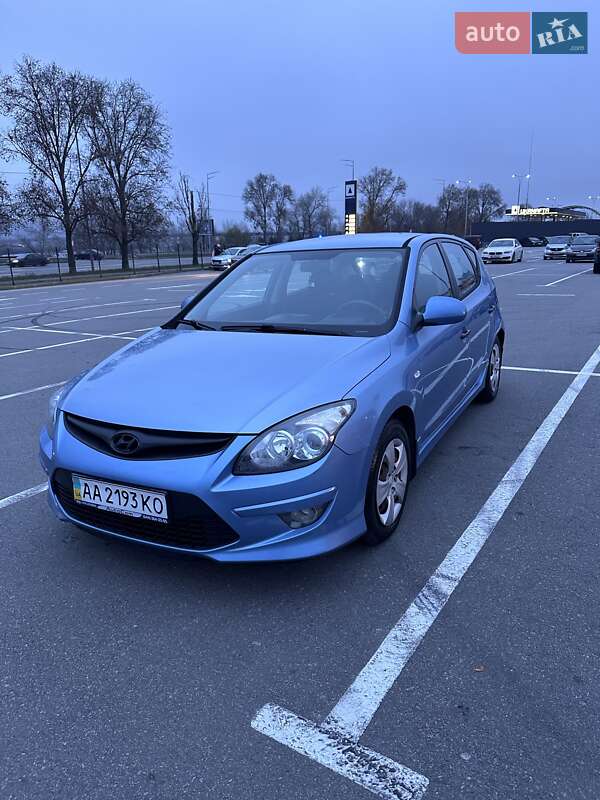 Hyundai i30 2011