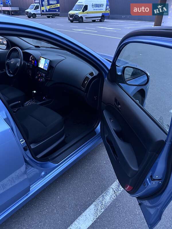 Хетчбек Hyundai i30 2011 в Києві фото 14 Хетчбек Hyundai i30 2011 в Києві