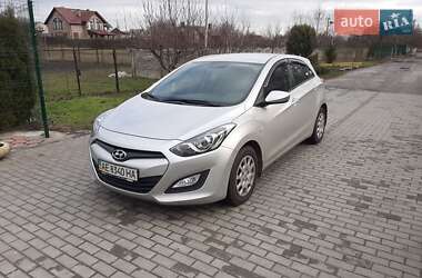 Хэтчбек Hyundai i30 2012 в Днепре